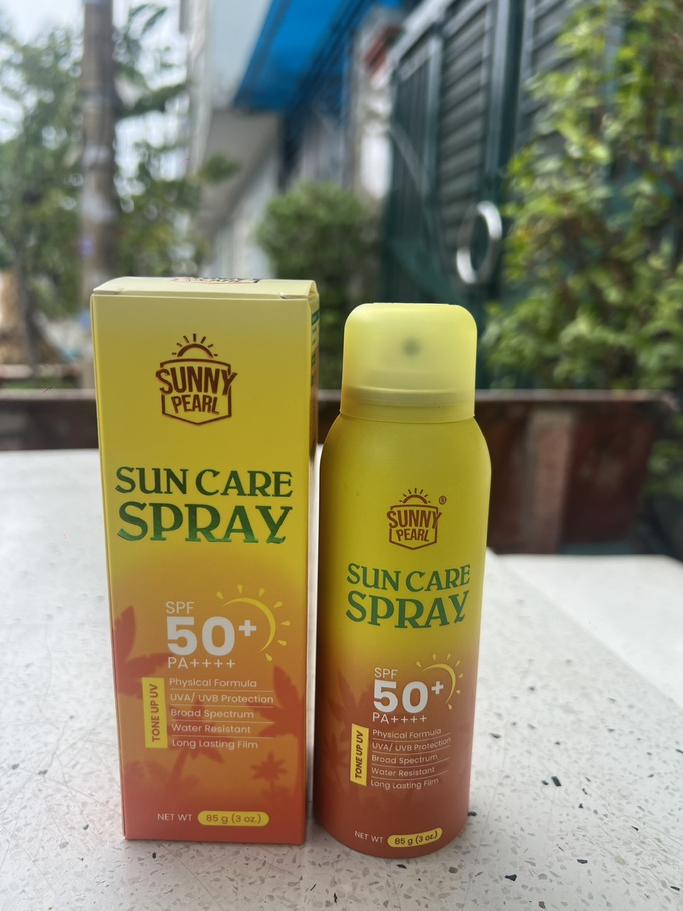chai xịt chống nắng body